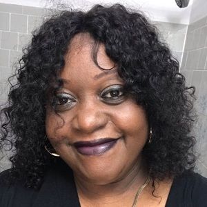 Meet your Posher, Stacy-ann